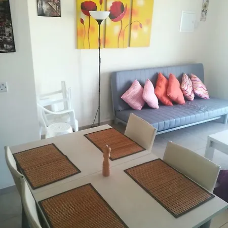 1 Bedroom 페리볼리아